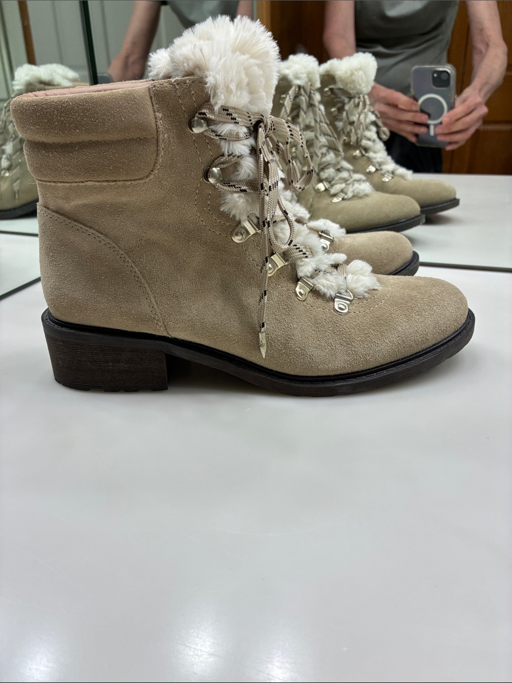 Sam Edelman Darrah Beige Suede Lace-Up Ankle Boots with Faux Fur Trim Size 8.5